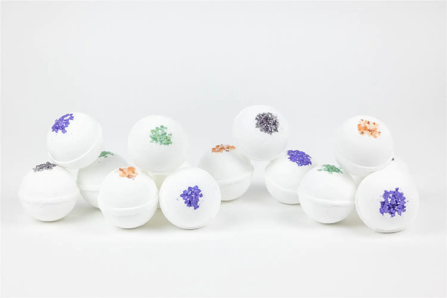 Bath Bombs and Shower Steamers Gift Set, Relaxing Natural Bath Gift Box - Timeless Beauty
