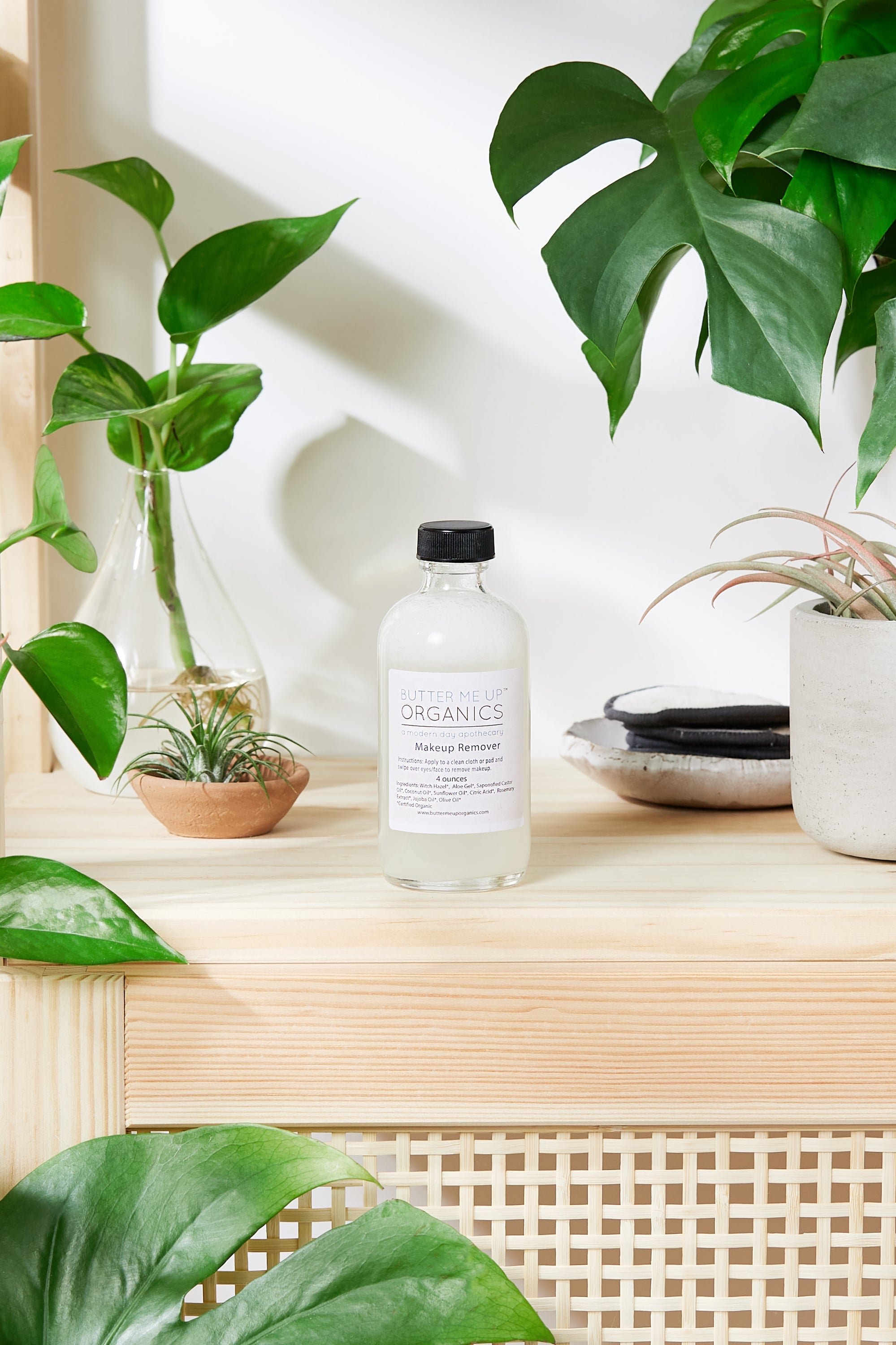 Organic Makeup Remover / Toxin Free / Gentle / Sensitive Skin / - Timeless Beauty